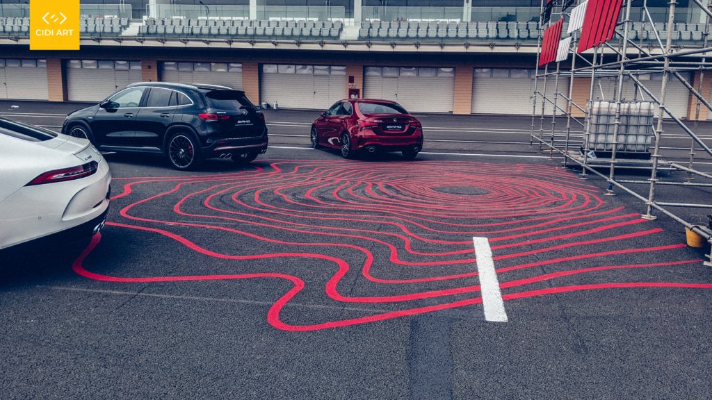 Vẽ tranh trang trí đường đua F1 - Sự kiện Mercedes-Benz tại đường đua F1 Hà Nội 4 Vẽ tranh trang trí đường đua F1 – Sự kiện Mercedes-Benz tại đường đua F1 Hà Nội