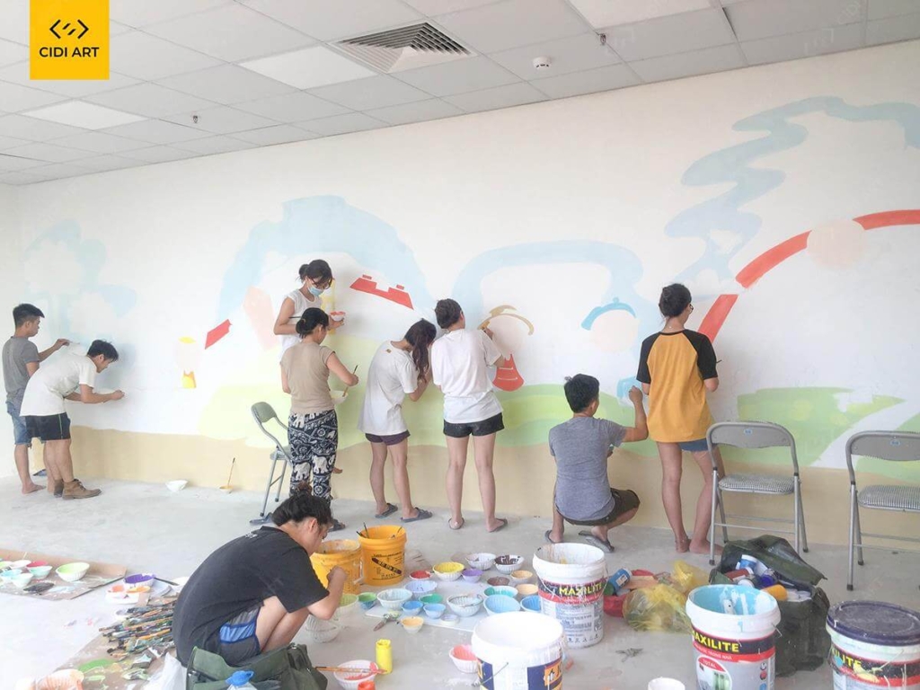 Tiêu chí lựa chọn họa sĩ vẽ tranh tường phù hợp 30 Đội ngũ hoạ sĩ vẽ tranh tường làm việc cùng nhau tại trường mầm non ở TTTA